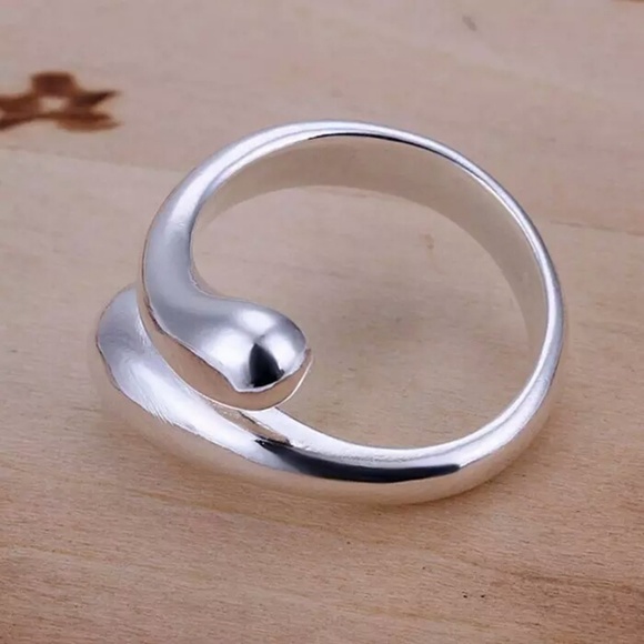 Teardrop Ring - Picture 2 of 3